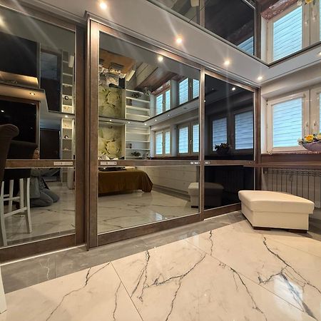 Deluxury Mirror Apartament Centrum Βαρσοβία Εξωτερικό φωτογραφία