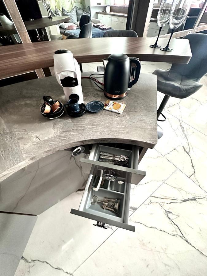Deluxury Mirror Apartament Centrum Βαρσοβία Εξωτερικό φωτογραφία