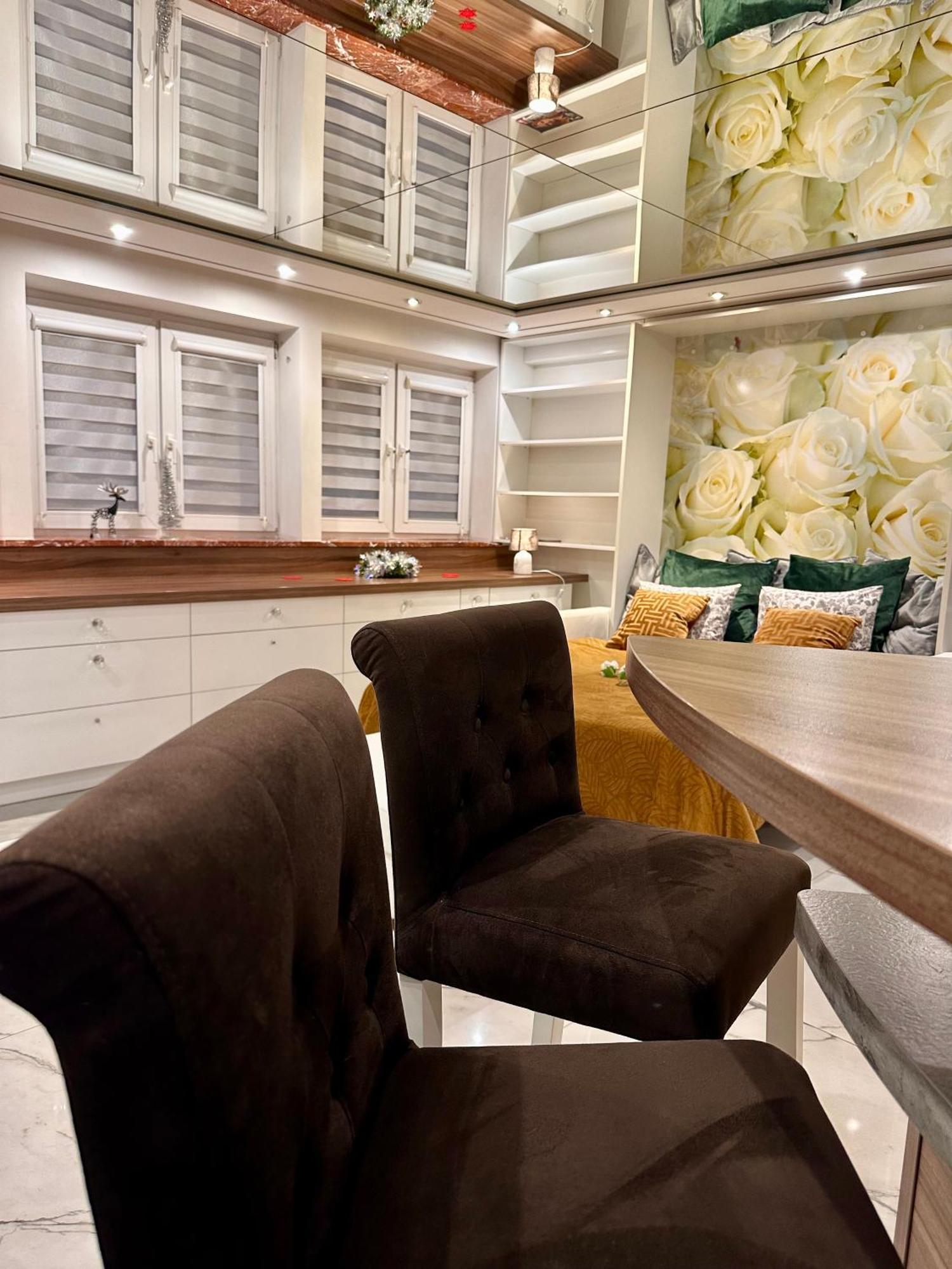 Deluxury Mirror Apartament Centrum Βαρσοβία Εξωτερικό φωτογραφία
