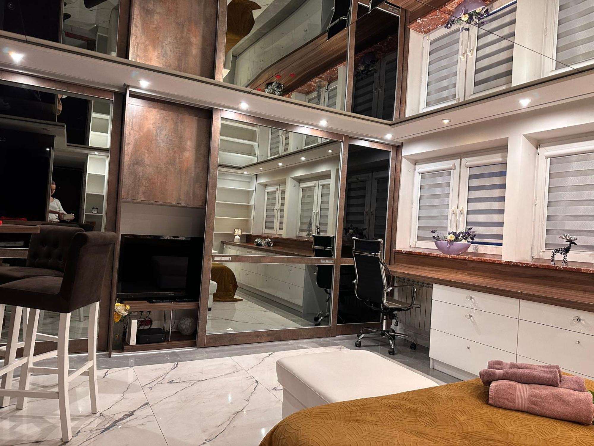 Deluxury Mirror Apartament Centrum Βαρσοβία Εξωτερικό φωτογραφία