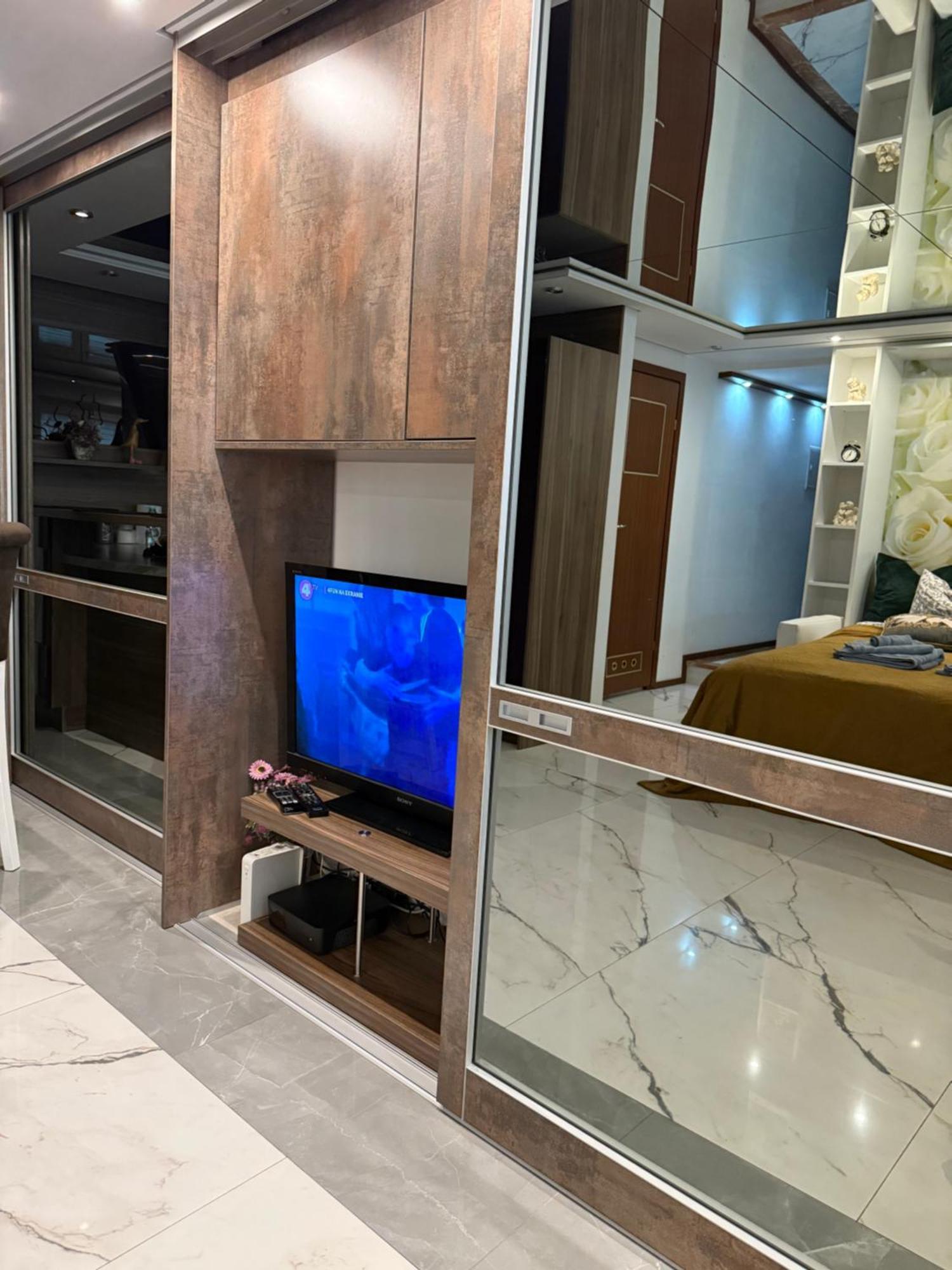 Deluxury Mirror Apartament Centrum Βαρσοβία Εξωτερικό φωτογραφία